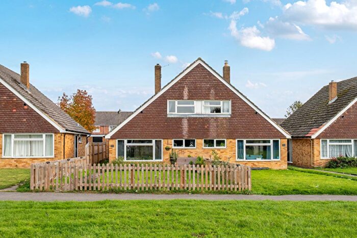 3 Bedroom Semi-Detached House For Sale In Redhorn Gardens, Devizes, SN10