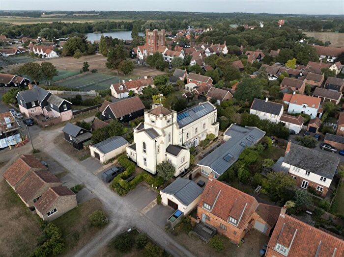 3 Bedroom Mews For Sale In Thorpeness, Suffolk, IP16