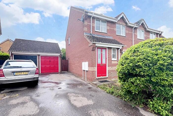 3 Bedroom Semi-Detached House To Rent In Tassel Road, Bury St Edmunds, IP32
