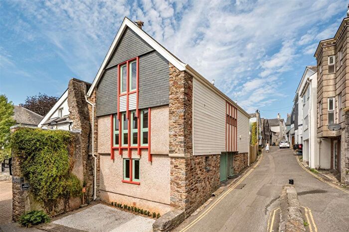 4 Bedroom Detached House For Sale In South Street, Totnes, TQ9