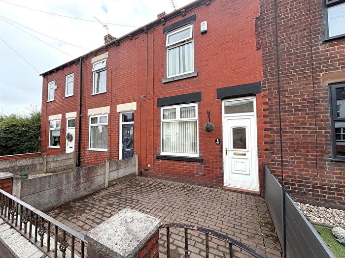2 Bedroom Terraced House For Sale In Wigan Road, Westhoughton, Bolton, BL5