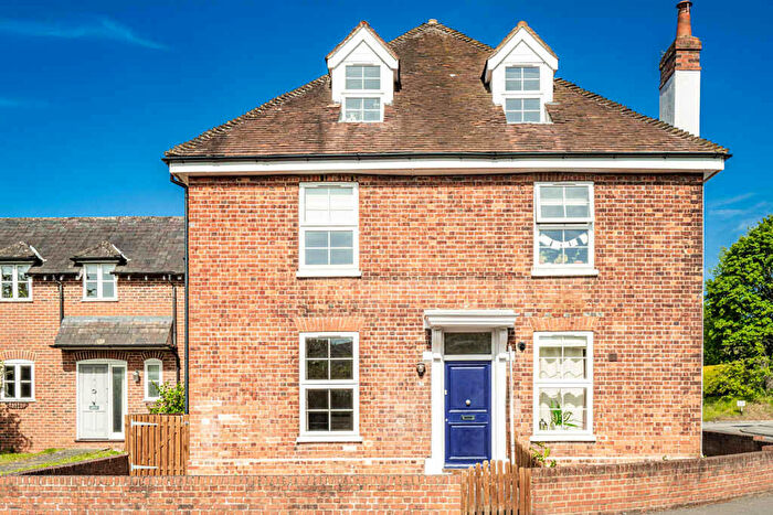 1 Bedroom Apartment For Sale In A Sloane Close, Goring On Thames, RG8