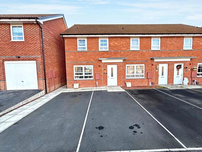 3 Bedroom Semi-Detached House For Sale In Abbotts Way, Consett, DH8