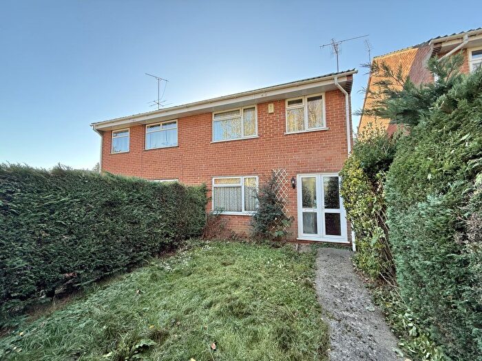 3 Bedroom Semi-Detached House For Sale In Maple Drive, Yeovil, Somerset, BA20