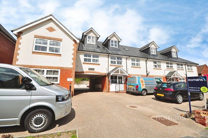 1 Bedroom Flat To Rent In Tedbury Court, Soper Grove, Basingstoke, RG21
