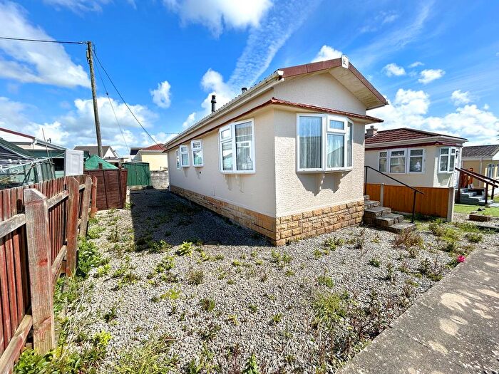 2 Bedroom Mobile/park Home For Sale In Glenhaven Park, Helston, TR13