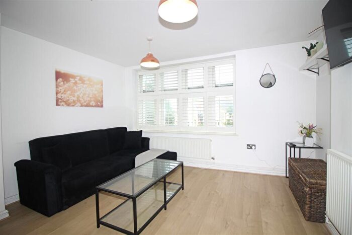 2 Bedroom Flat To Rent In Cathedral Road, Pontcanna, CF11