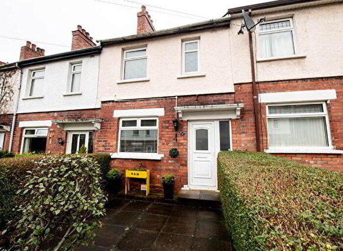 2 Bedroom TownHouse To Rent In Strandburn Parade, Belfast, BT4