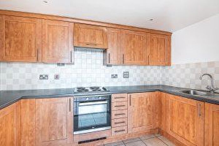 2 Bedroom Flat To Rent In Singapore Road, London, W13