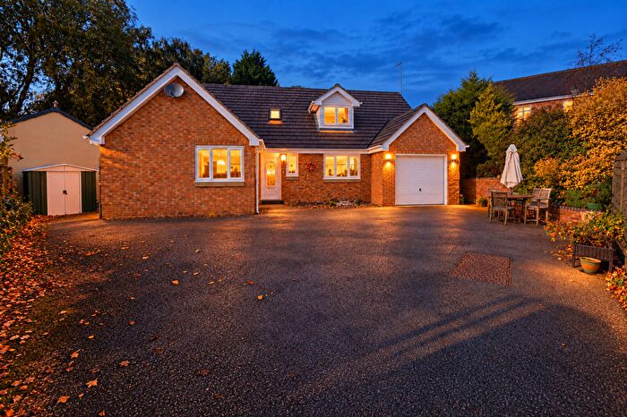 4 Bedroom Detached Bungalow For Sale In Holmside Lane, Burnhope, DH7