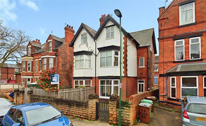 4 Bedroom Semi-Detached House For Sale In Mayo Road, Nottingham, Nottinghamshire, NG5