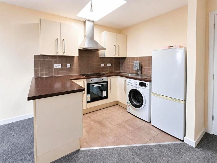 1 Bedroom Flat To Rent In Empire Road, Leicester, LE3