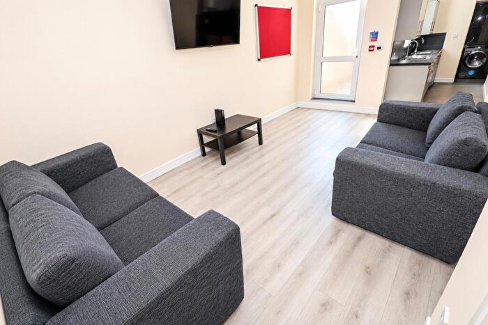 6 Bedroom Terraced House To Rent In Kensington, Liverpool, L7