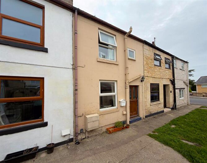 2 Bedroom Cottage For Sale In King Street, Melksham, SN12