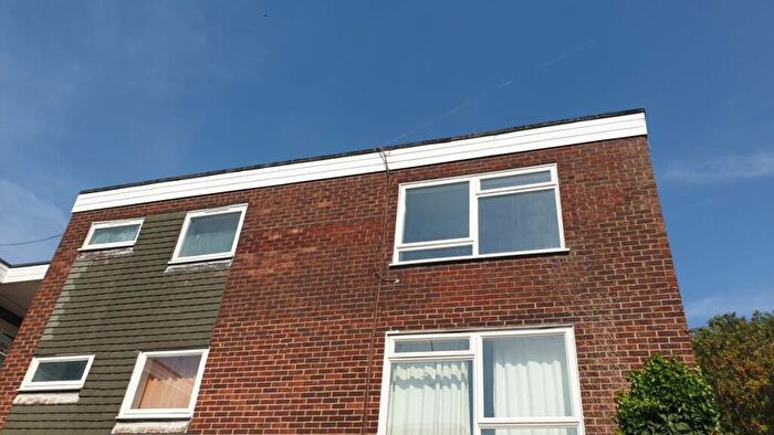 Apartment To Rent In London Road, Crawley, RH10