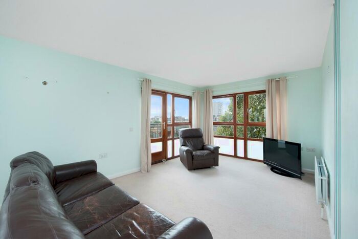 2 Bedroom Flat To Rent In Tarling Street London, E1