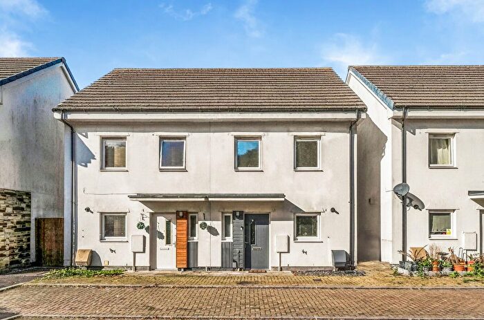 2 Bedroom Detached House For Sale In Plymview Close, Plymouth, Devon, PL3