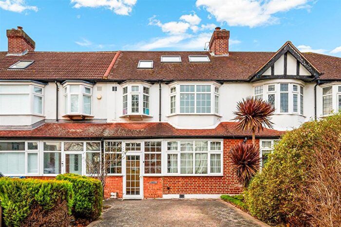 5 Bedroom Property To Rent In Buckleigh Avenue, Wimbledon, SW20