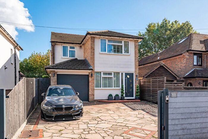 4 Bedroom Detached House For Sale In Farleigh Road, Warlingham, CR6