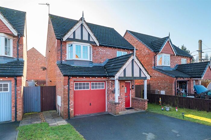3 Bedroom Detached House For Sale In Meadow Close, Coppull, Chorley, PR7