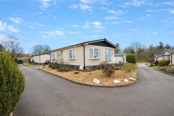 2 Bedroom Mobile Home For Sale In Bowland Fell Park, Tosside, BD23