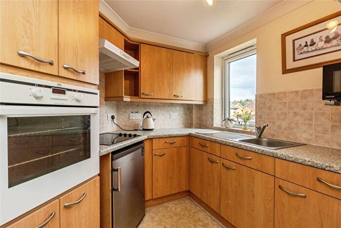 1 Bedroom Flat For Sale In Bartholomew Court, Grappenhall, WA4