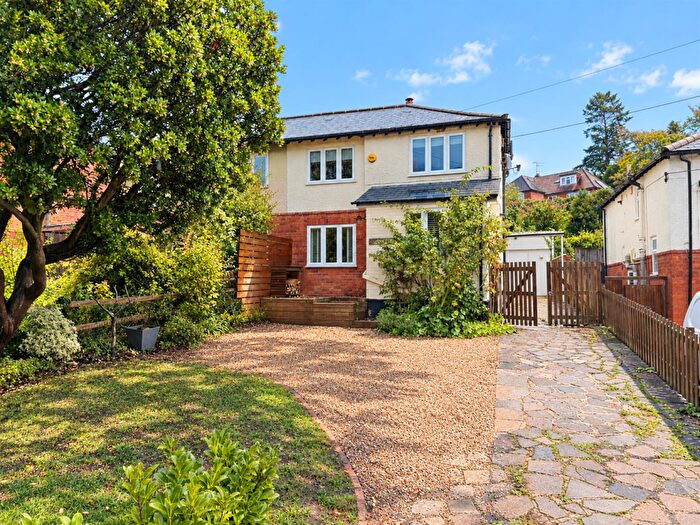 3 Bedroom Semi-Detached House For Sale In Shiplake Bottom, Peppard Common, Henley-On-Thames, RG9
