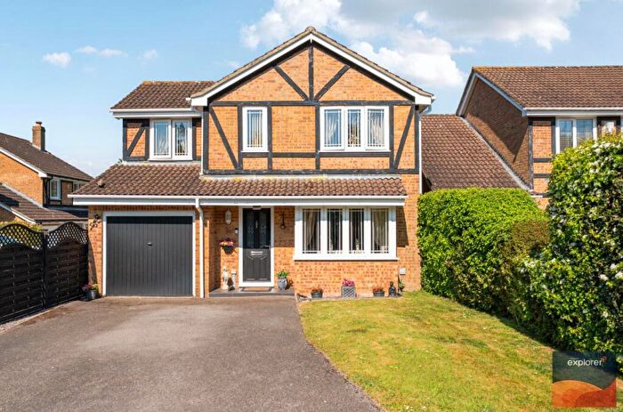 4 Bedroom House For Sale In Corinthian Close, Basingstoke, RG22