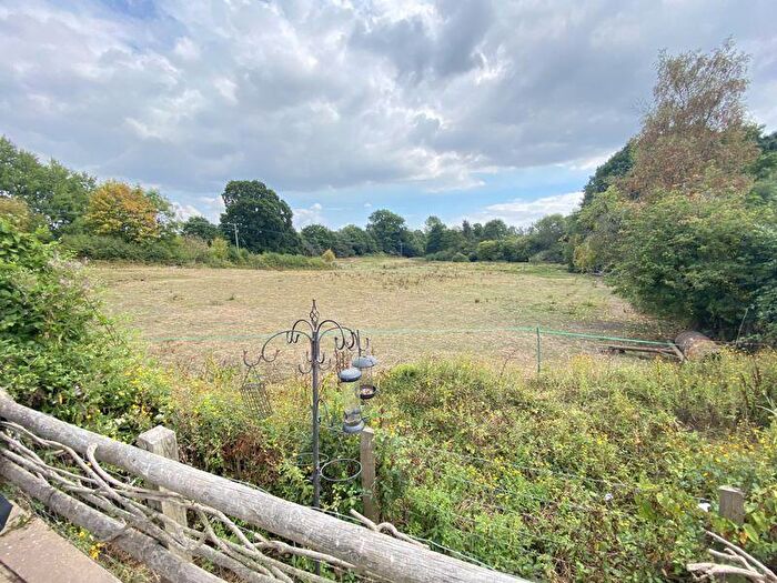 3 Bedroom Semi-Detached House For Sale In Curdridge, SO30