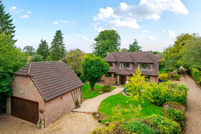 4 Bedroom Detached House To Rent In Nairdwood Lane Great Missenden, HP16
