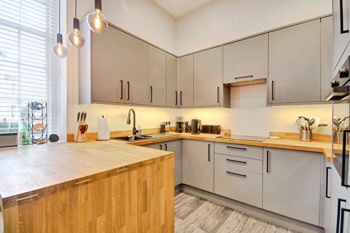 2 Bedroom Flat For Sale In Horton Road, Grh (Gloucestershire Royal Hospital), Gloucester, GL1