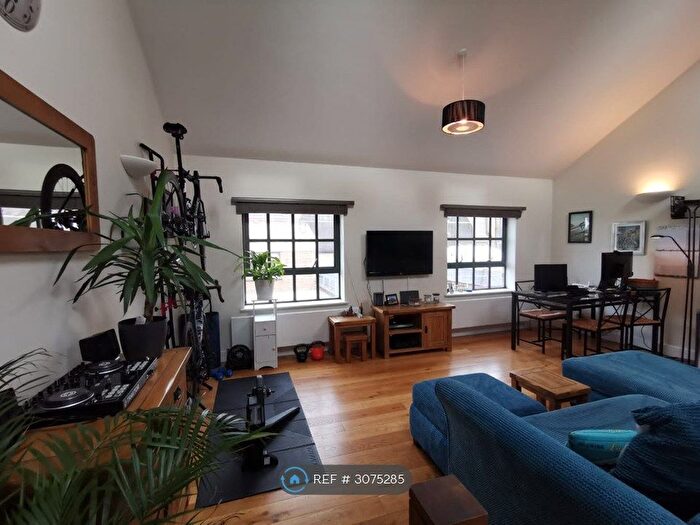 2 Bedroom Maisonette To Rent In West Norwood, London, SE27