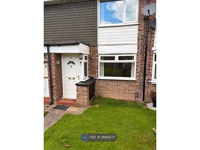 2 Bedroom Terraced House To Rent In Grebe Walk, Stockport, SK2