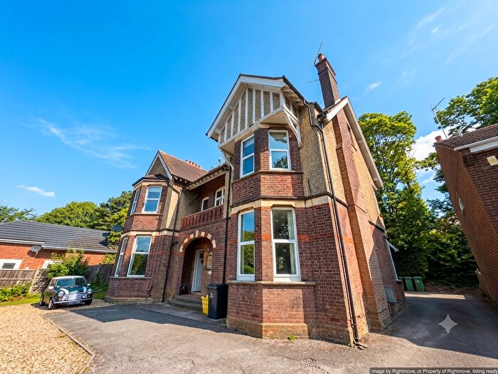 1 Bedroom Flat To Rent In Hart Hill Lane, Luton, LU2