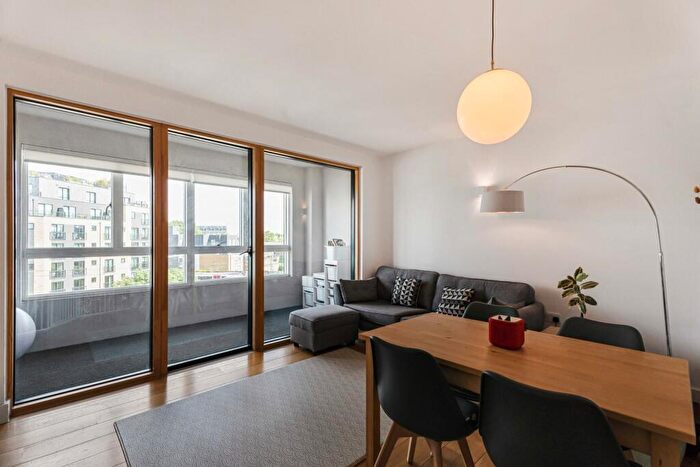 2 Bedroom Apartment For Sale In Mint Street, London, E2