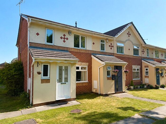 3 Bedroom Mews To Rent In Monarch Close, Crewe, CW2