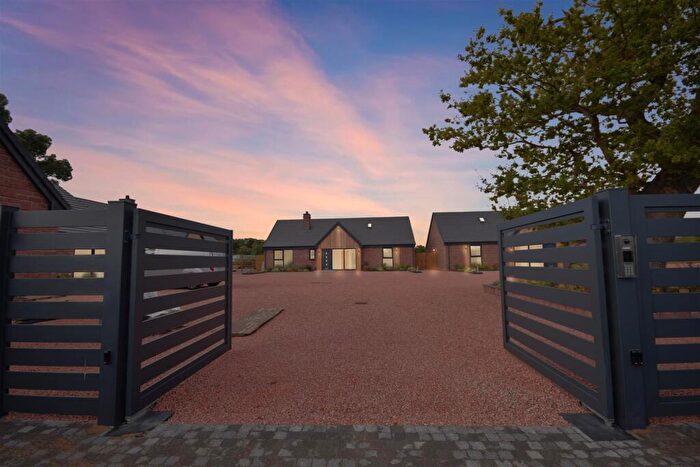 4 Bedroom Detached House For Sale In Raby Mere Road, Raby, CH63
