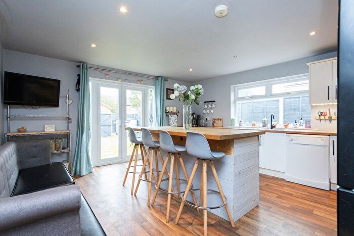 3 Bedroom Semi-Detached House For Sale In Leyland Road, Preston, PR1