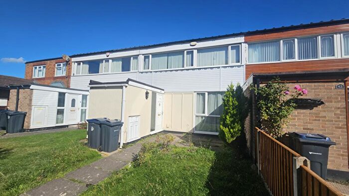 3 Bedroom Terraced House For Sale In Hawkinge Drive, Birmingham, B35
