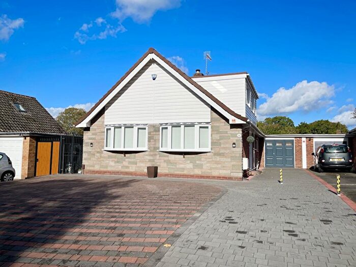 4 Bedroom Detached Bungalow For Sale In Pedmore - Wollescote Road, DY9
