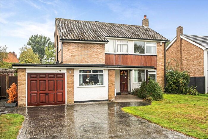 3 Bedroom Detached House For Sale In Jasmine Close, Crofton Heath Orpington, BR6