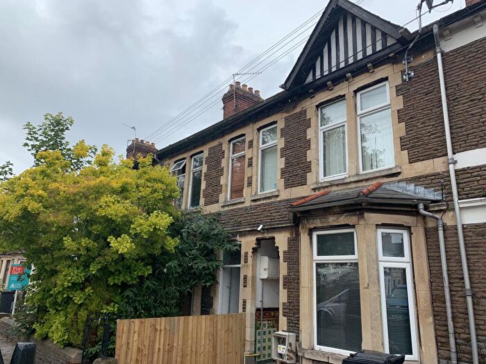 1 Bedroom Hotel Room To Rent In Moorland Road, Splott, CF24