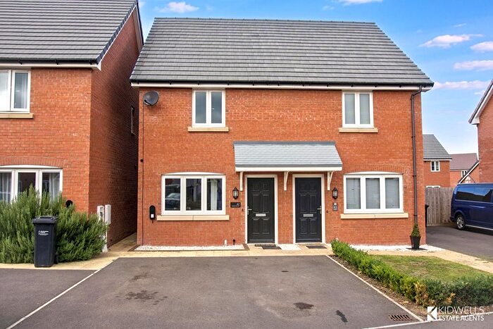 2 Bedroom Property For Sale In Hebridean Gardens, Kingstone, Hereford, HR2