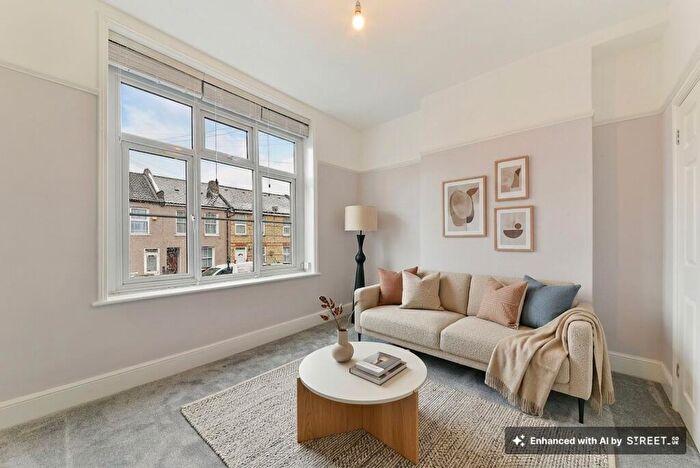 2 Bedroom Flat To Rent In Milton Road, Croydon, CR0