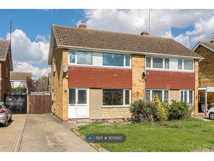 3 Bedroom Semi-Detached House To Rent In St. Saviours Road, Kettering, NN15