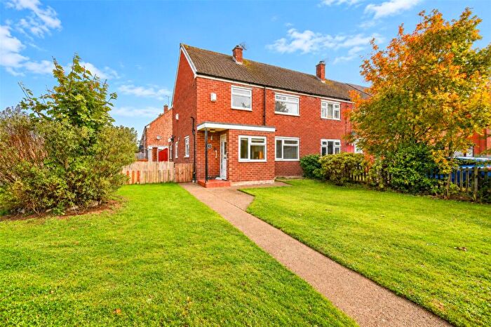 3 Bedroom End Of Terrace House For Sale In Radway Green, Great Sutton, Ellesmere Port, CH66