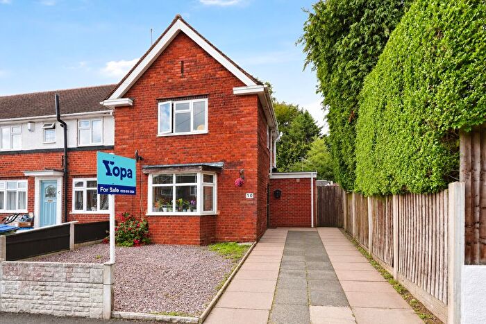 3 Bedroom End Of Terrace House For Sale In Yeman Road, Oldbury, B68