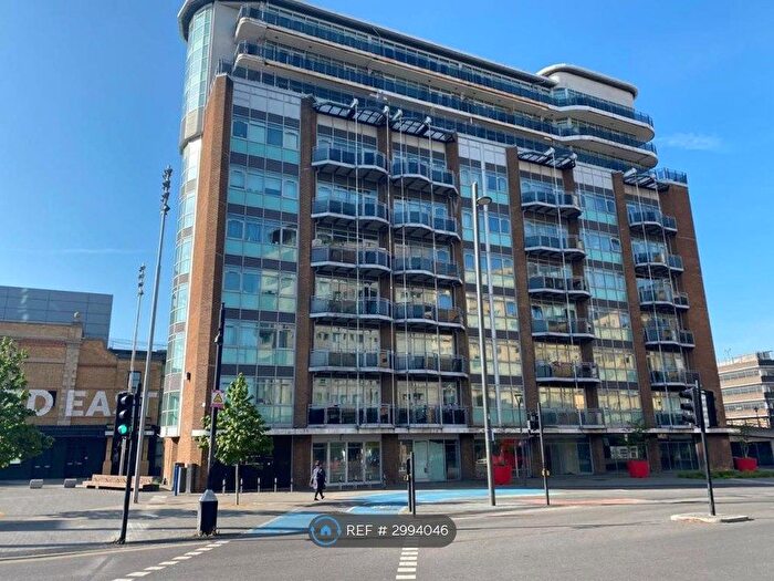 2 Bedroom Flat To Rent In Great Eastern Road, London, E15
