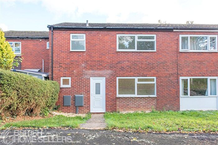 3 Bedroom Terraced House For Sale In Forgeway, Banbury, Oxfordshire, OX16