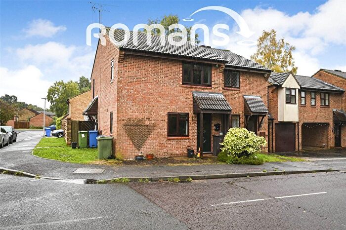 1 Bedroom End Of Terrace House For Sale In Axbridge, Bracknell, Berkshire, RG12